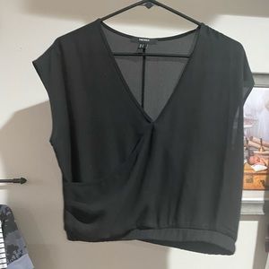 Black elegant long crop top